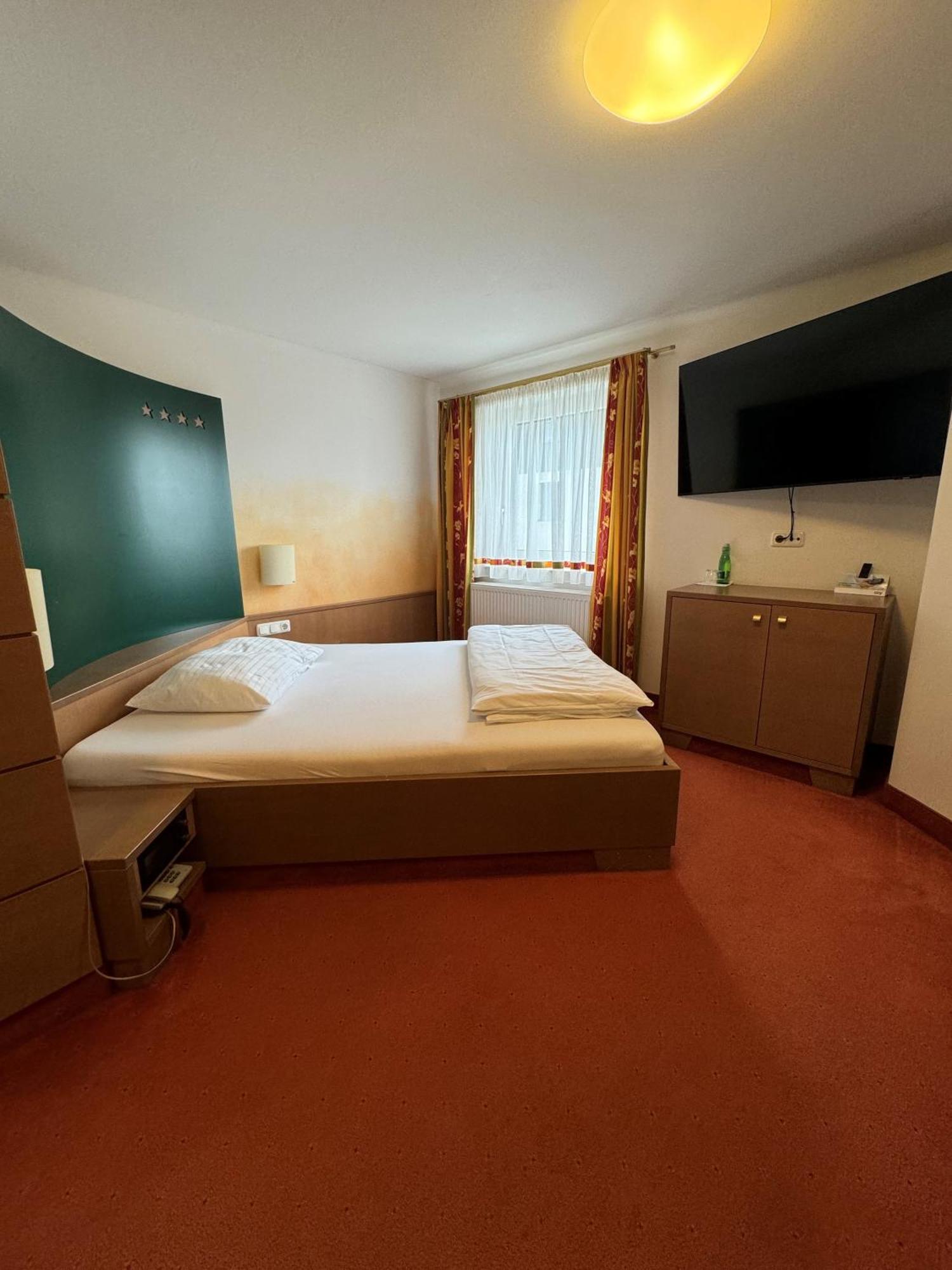 1A Landhotel Schicklberg Кремсмюнстер Екстер'єр фото